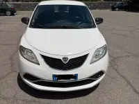 Usata Lancia Ypsilon 69 CV (50 kW) 2018 Bianco Utilitaria