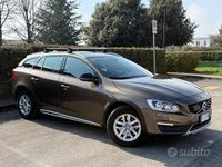 Occasion Volvo V60 CC Business Edition 150 ch (110 kW) 2017 Marron Break