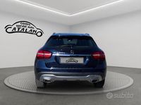 Usata Mercedes GLA200 Premium 136 CV (100 kW) 2018 Blu SUV
