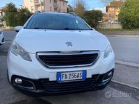 Usata Peugeot 2008 Active 90 CV (66 kW) 2015 Bianco SUV