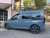 Usata VW Caddy Style 122 CV (89 kW) 2023 Blu/azzurro Monovolume