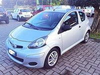 Usata Toyota Aygo 60 CV (44 kW) 2011 Grigio Utilitaria