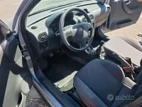 Usata Opel Corsa 75 CV (55 kW) 2002 Grigio Utilitaria