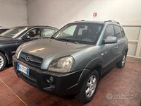 Second-hand Hyundai Tucson Active 140 CP (102 kW) 2007 Gri SUV