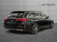 Usata Mercedes E200 Advanced 163 CV (119 kW) 2025 Nero / pastello Berlina