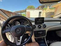 Usata Mercedes GLA180 Premium 109 CV (80 kW) 2015 Bianco SUV