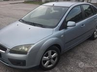 Usata Ford Focus 114 CV (83 kW) 2005 Blu/azzurro Berlina