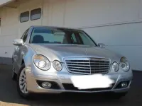 Usata Mercedes E200 Elegance 163 CV (119 kW) 2007 Argento Berlina