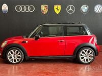 Usata Mini Cooper D 109 CV (80 kW) 2009 Rosso Utilitaria