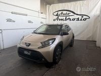 Second-hand Toyota Aygo X Lounge 72 CP (52 kW) 2023 Galben SUV