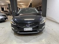 Usata Volvo V60 Ocean Race 190 CV (139 kW) 2015 Nero Station wagon