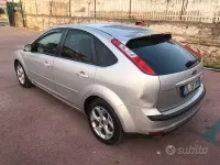Usata Ford Focus 90 CV (66 kW) 2007 Grigio Berlina