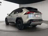 Usata Toyota RAV4 Hybrid Style 218 CV (160 kW) 2022 Silver met & deep black metallic SUV