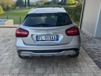 Usata Mercedes GLA200 136 CV (100 kW) 2017 Grigio SUV