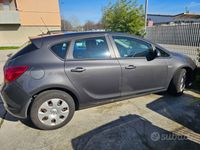 usata Opel Astra 1.6 Elective