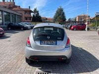 Usata Lancia Ypsilon Silver 69 CV (50 kW) 2014 Grigio Utilitaria