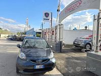 Usata Toyota Aygo Sol 67 CV (49 kW) 2006 Grigio Utilitaria