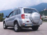Usata Toyota RAV4 2001 Grigio SUV