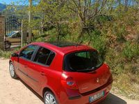 Usata Renault Clio II 85 CV (62 kW) 2005 Rosso Utilitaria