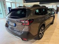 Usata Subaru Outback Premium 169 CV (124 kW) 2021 Marrone Station wagon
