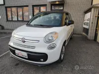Begagnad Fiat 500L Lounge 84 HK (61 kW) 2015 Vit Minibuss