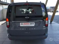 Usata Ford Tourneo Connect Titanium 122 CV (89 kW) 2023 Grigio Monovolume