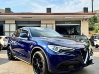 Usata Alfa Romeo Stelvio Lusso 209 CV (153 kW) 2019 Blu/azzurro SUV