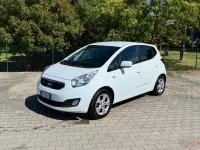 Usata Kia Venga 90 CV (66 kW) 2012 Bianco Utilitaria