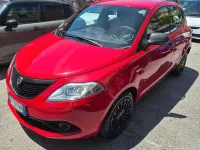 Usata Lancia Ypsilon 69 CV (50 kW) 2018 Rosso Utilitaria