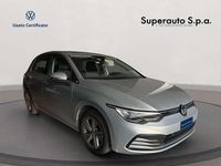 Usata VW Golf VIII Life 131 CV (96 kW) 2022 Grigio Utilitaria