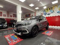 Usata Renault Captur 90 CV (66 kW) 2018 Grigio SUV