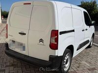 Usata Citroën Berlingo 131 CV (96 kW) 2023 Bianco Monovolume