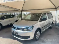 Usata VW Caddy Highline 109 CV (80 kW) 2015 Grigio Monovolume