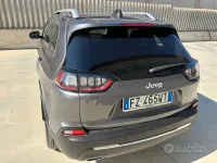 Usata Jeep Cherokee Longitude 194 CV (142 kW) 2019 Grigio SUV