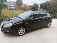 Usata Lancia Delta 120 CV (88 kW) 2009 Utilitaria