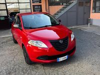 Usata Lancia Ypsilon 69 CV (50 kW) 2015 Rosso Utilitaria