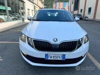 Usata Skoda Octavia Executive 116 CV (85 kW) 2019 Bianco Station wagon