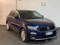 Usata VW T-Roc Advance 116 CV (85 kW) 2020 Bluazzurro SUV