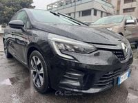 Begagnad Renault Clio V Evolution 101 HK (74 kW) 2022 Svart Sedan