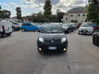 Usata Fiat Panda Trekking 80 CV (58 kW) 2014 Nero Utilitaria