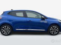 Usata Renault Clio V Techno 100 CV (73 kW) 2025 Blu chiaro Berlina