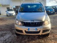 Usata Mahindra Quanto 119 CV (87 kW) 2016 Grigio SUV