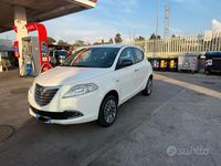 Usata Lancia Ypsilon 85 CV (62 kW) 2013 Bianco Utilitaria