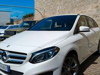 Usata Mercedes B200 Executive 135 CV (99 kW) 2017 Bianco Monovolume