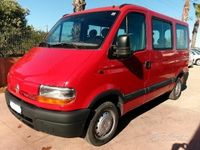 Usata Renault Master T28 82 CV (60 kW) 2003 Rosso Monovolume