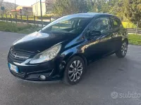 Usata Opel Corsa 75 CV (55 kW) 2011 Nero Utilitaria