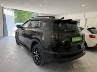 Usata Toyota RAV4 143 CV (105 kW) 2016 Nero SUV