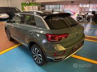 Usata VW T-Roc Style 110 CV (80 kW) 2022 Grigio SUV