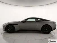 Usata Aston Martin DB11 608 CV (447 kW) 2017 Grigio Coupé