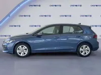 Usata VW Golf VIII Life 116 CV (85 kW) 2025 Anemone blue metallizzato Berlina